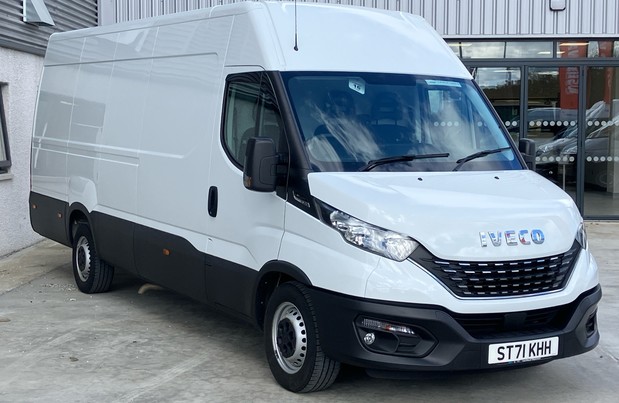 Iveco Daily Daily 2.3 High Roof Van 4100 WB Hi-Matic