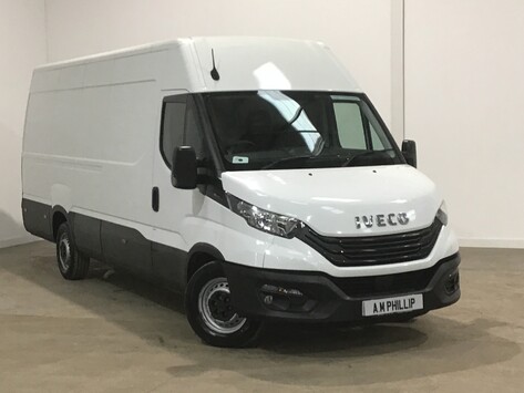 Iveco Daily Daily 2.3 35S14 V High Roof Business Van 4100 WB