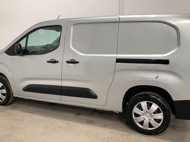 Citroen Berlingo Berlingo XL 1.5 Blue HDi 950Kg Enterprise 100ps 2