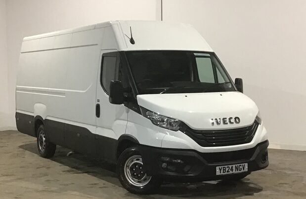 Iveco Daily 35S14 DIESEL 2.3 High Roof Business Van 4100 WB