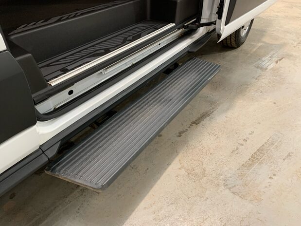 Ford Transit FORD TRANSIT 410L3 H2 TREND 15 ST MINIBUS 13