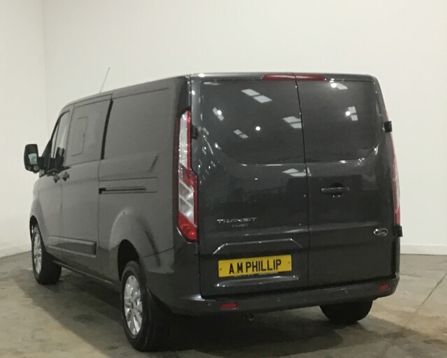 Ford Transit Custom TRANSIT CUSTOM 320 L2 DIESEL FWD 2.0 Eco Blue 130ps Low Roof D/Cab Limited 