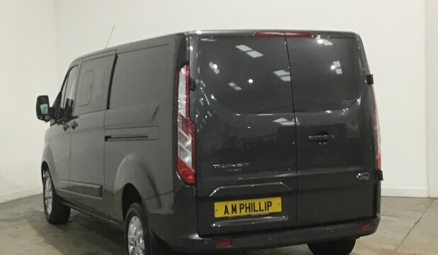 Ford Transit Custom TRANSIT CUSTOM 320 L2 DIESEL FWD 2.0 Eco Blue 130ps Low Roof D/Cab Limited