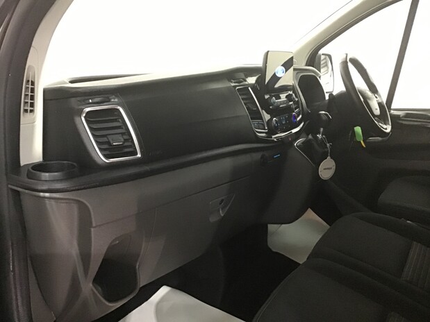 Ford Transit Custom TRANSIT CUSTOM 320 L2 DIESEL FWD 2.0 Eco Blue 130ps Low Roof D/Cab Limited 3