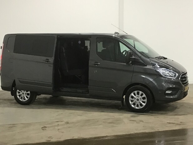Ford Transit Custom TRANSIT CUSTOM 320 L2 DIESEL FWD 2.0 Eco Blue 130ps Low Roof D/Cab Limited 5