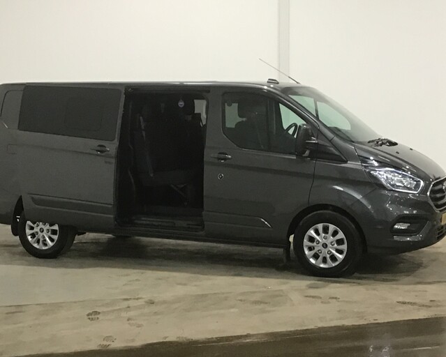 Ford Transit Custom TRANSIT CUSTOM 320 L2 DIESEL FWD 2.0 Eco Blue 130ps Low Roof D/Cab Limited 
