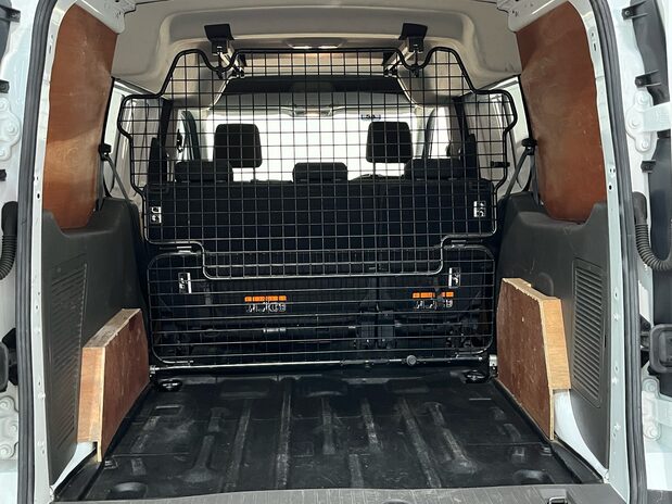 Ford Transit Connect TRANSIT CONNECT 230 L2 DIESEL 1.5 Eco Blue 120ps Trend D/Cab Van 16