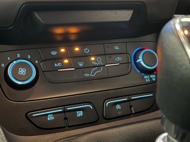 Ford Transit Connect TRANSIT CONNECT 230 L2 DIESEL 1.5 Eco Blue 120ps Trend D/Cab Van 11