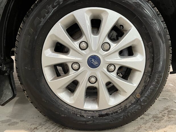 Ford Transit Custom TRANSIT CUSTOM 300 L1 DIESEL FWD 2.0 Eco Blue 130ps H1 Limited Van Automati 2