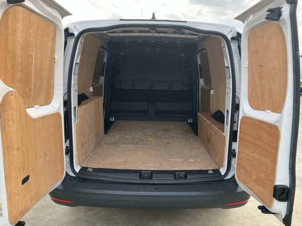 Volkswagen Caddy VOLKSWAGEN CADDY MAXI C20 COMMERCE 2.0 TDI 102PS 8