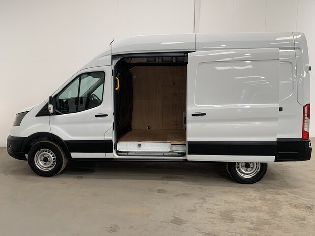 Ford Transit Transit 2.0 EcoBlue 350L2 130ps H3 Leader RWD Van 6