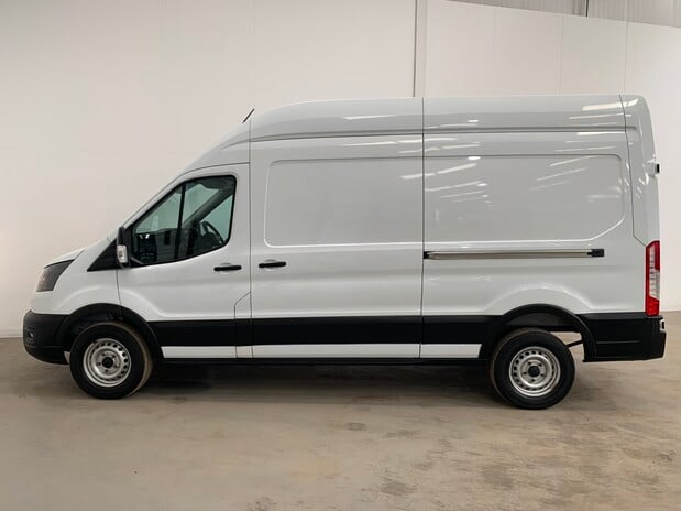 Ford Transit Transit 2.0 EcoBlue 350L2 130ps H3 Leader RWD Van 22