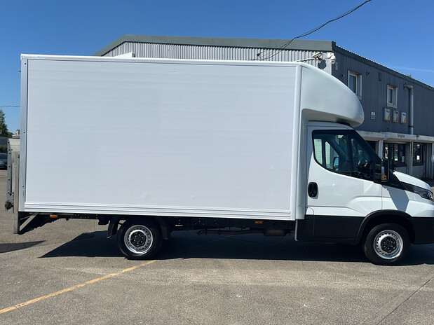 Iveco Daily DAILY 35S14 3750 Luton Fitted With Tailift 5