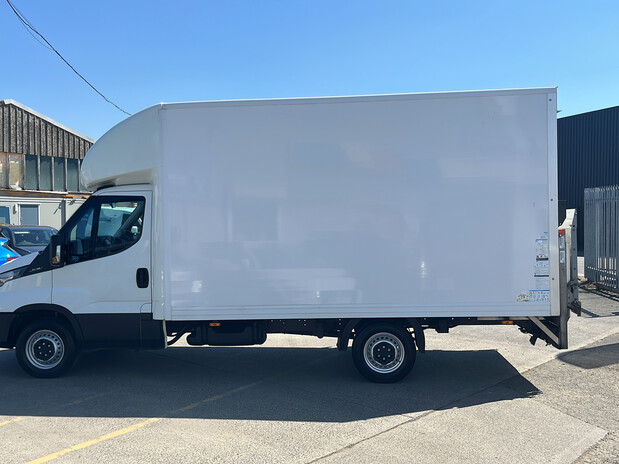 Iveco Daily DAILY 35S14 3750 Luton Fitted With Tailift 6