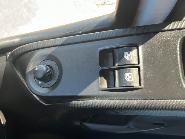 Iveco Daily DAILY 35S14 3750 Luton Fitted With Tailift 19