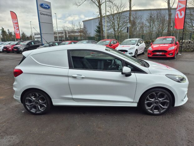 Ford Fiesta 1.0 EcoBoost 125 Sport Van 4