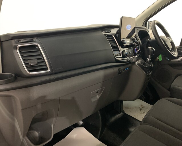 Ford Transit Custom 300 L2 DIESEL FWD 2.0 Eco Blue 130ps Low Roof Limited Van