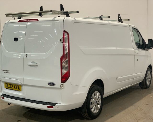 Ford Transit Custom 300 L2 DIESEL FWD 2.0 Eco Blue 130ps Low Roof Limited Van