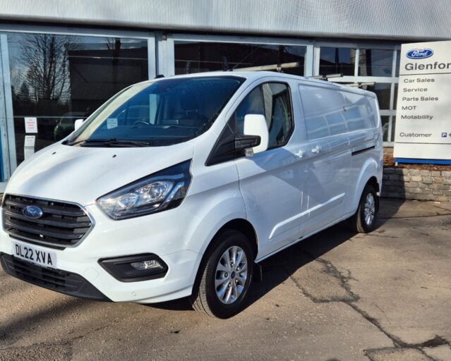 Ford Transit Custom 300 L2 DIESEL FWD 2.0 Eco Blue 130ps Low Roof Limited Van
