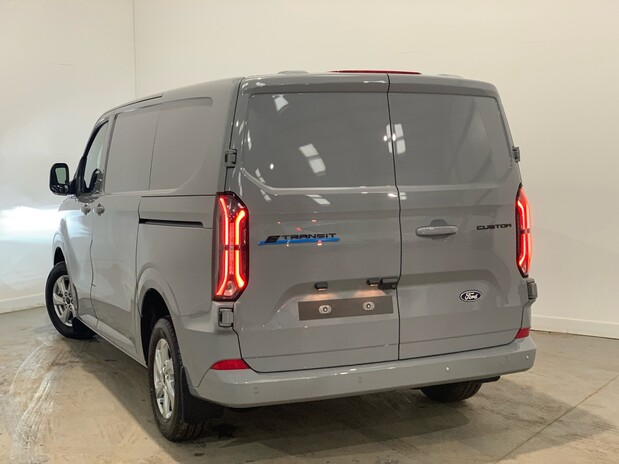 Ford Transit Custom 320L1 Limited 65kwh 100kw/136ps *ELECTRIC-NEW* 2