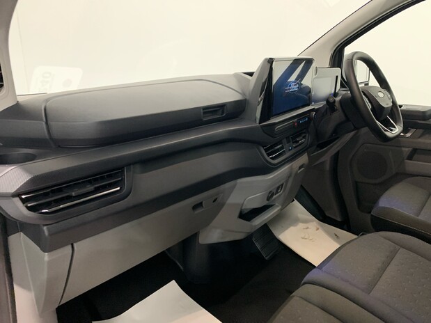 Ford Transit Custom 320L1 Limited 65kwh 100kw/136ps *ELECTRIC-NEW* 3