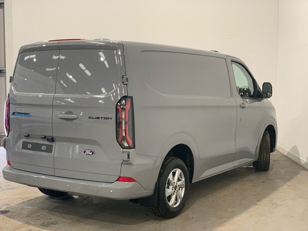 Ford Transit Custom 320L1 Limited 65kwh 100kw/136ps *ELECTRIC-NEW* 6