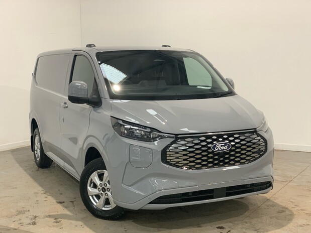 Ford Transit Custom 320L1 Limited 65kwh 100kw/136ps *ELECTRIC-NEW* 1