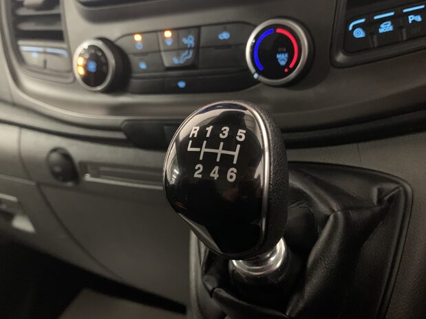 Ford Transit Custom Transit Custom 300L2 2.0 EcoBlue 130ps H1 Roof Trend Van 10