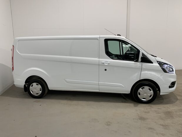 Ford Transit Custom Transit Custom 300L2 2.0 EcoBlue 130ps H1 Roof Trend Van 5