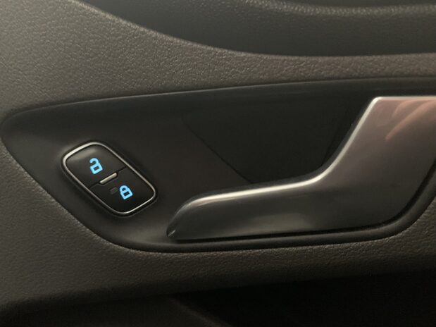 Ford Transit Custom Transit Custom 300L2 2.0 EcoBlue 130ps H1 Roof Trend Van 14