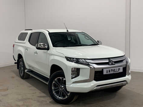 Mitsubishi L200 L200 Double Cab DI-D 150 Barbarian 4WD