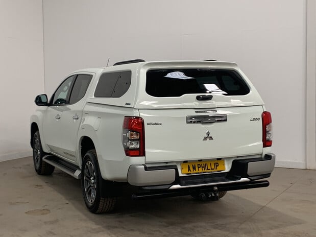 Mitsubishi L200 L200 Double Cab DI-D 150 Barbarian 4WD 2