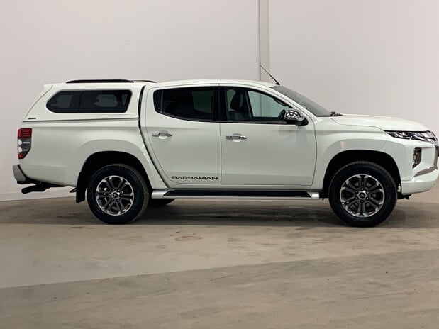 Mitsubishi L200 L200 Double Cab DI-D 150 Barbarian 4WD 5
