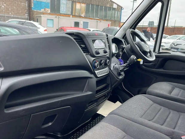 Iveco Daily DAILY 35C14 DIESEL 2.3 Business Tipper 3450 WB 23
