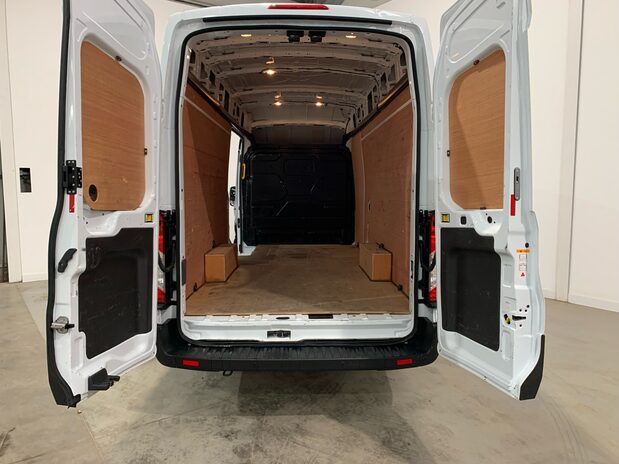 Ford Transit TRANSIT 350 L4 DIESEL RWD 2.0 ECO BLUE 130PS H3 LEADER VAN 9