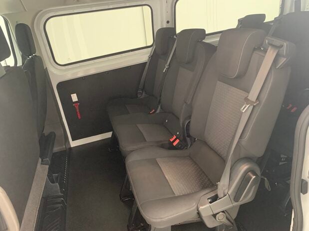 Ford Transit Custom TRANSIT CUSTOM 320 L2 DIESEL FWD 2.0 Eco Blue 130ps Low Roof 9-Seater Trend 9