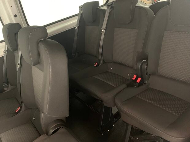 Ford Transit Custom TRANSIT CUSTOM 320 L2 DIESEL FWD 2.0 Eco Blue 130ps Low Roof 9-Seater Trend 21