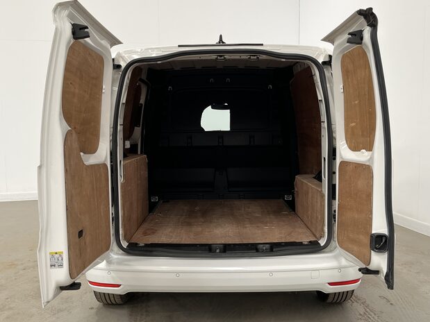 Volkswagen Caddy CADDY CARGO C20 DIESEL 2.0 TDI 102PS Commerce Plus Van 12