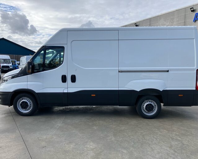 Iveco Daily Daily 35S14V 2.3 H2 Business Van 3520 WB