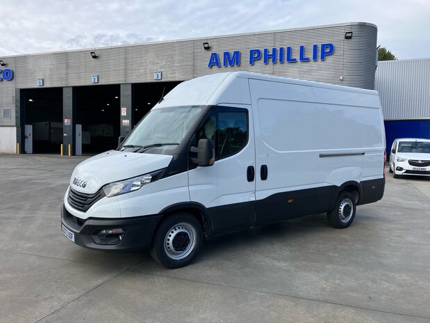 Iveco Daily Daily 35S14V 2.3 H2 Business Van 3520 WB 11