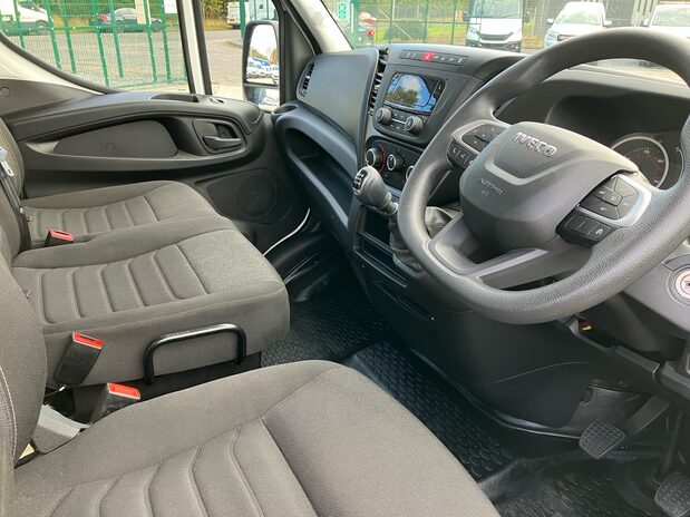 Iveco Daily Daily 35S14V 2.3 H2 Business Van 3520 WB 12