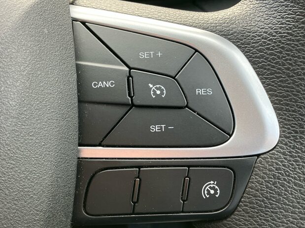 Iveco Daily Daily 35S14V 2.3 H2 Business Van 3520 WB 16