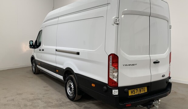 Ford Transit TRANSIT 350 L4 DIESEL RWD 2.0 Eco Blue 130ps H3 Leader Van. 