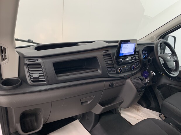 Ford Transit TRANSIT 350 L4 DIESEL RWD 2.0 Eco Blue 130ps H3 Leader Van. 3