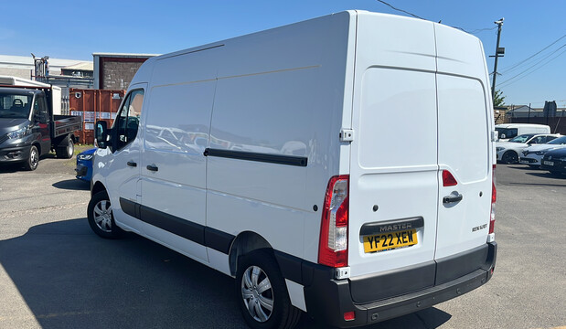 Renault Master Renault Master MWB Diesel FWD MM35 Energy dci 150 Business Van 