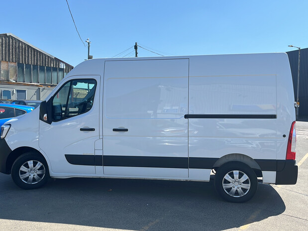 Renault Master Renault Master MWB Diesel FWD MM35 Energy dci 150 Business Van 6