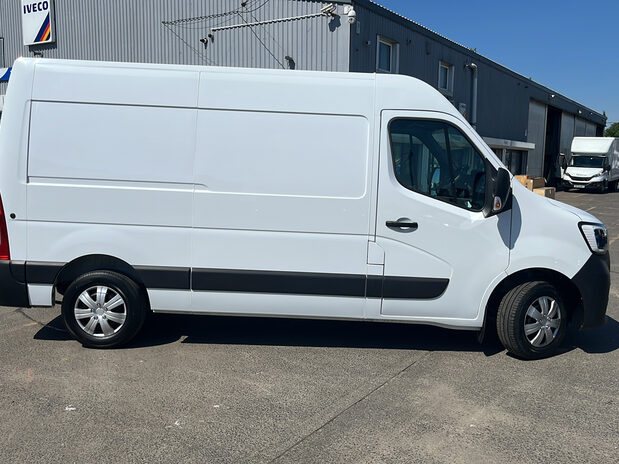 Renault Master Renault Master MWB Diesel FWD MM35 Energy dci 150 Business Van 5