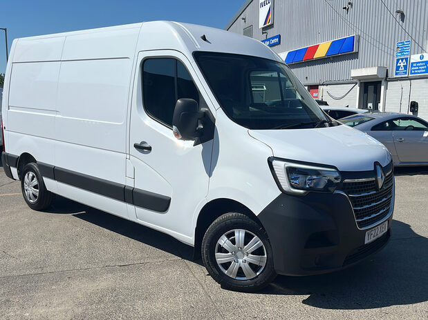 Renault Master Renault Master MWB Diesel FWD MM35 Energy dci 150 Business Van 1