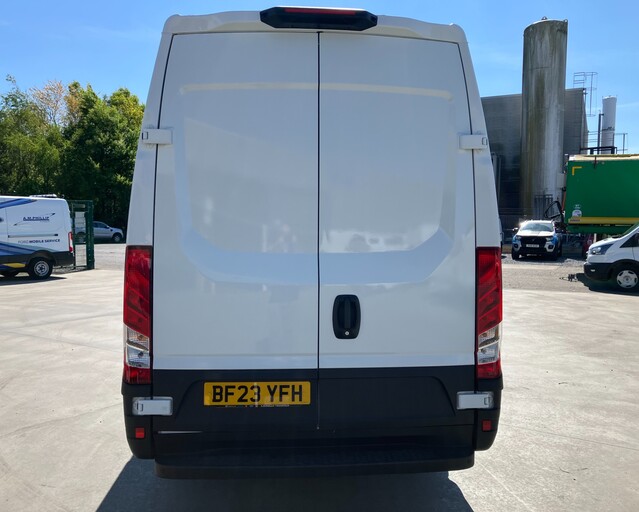 Iveco Daily Daily 35S14V 2.3 H2 Business Van 3520 WB