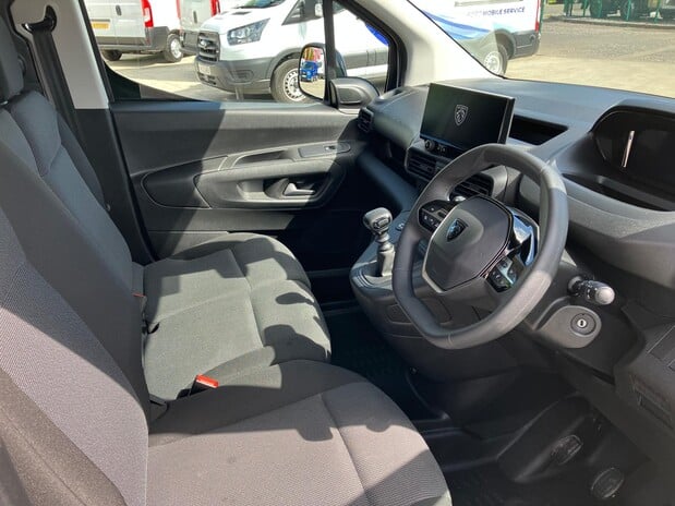 Peugeot Partner Peugeot Partner Asphalt L1 Van 10